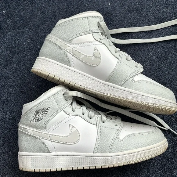 Air Jordan 1 Mid White Camo - Picture 7 of 7